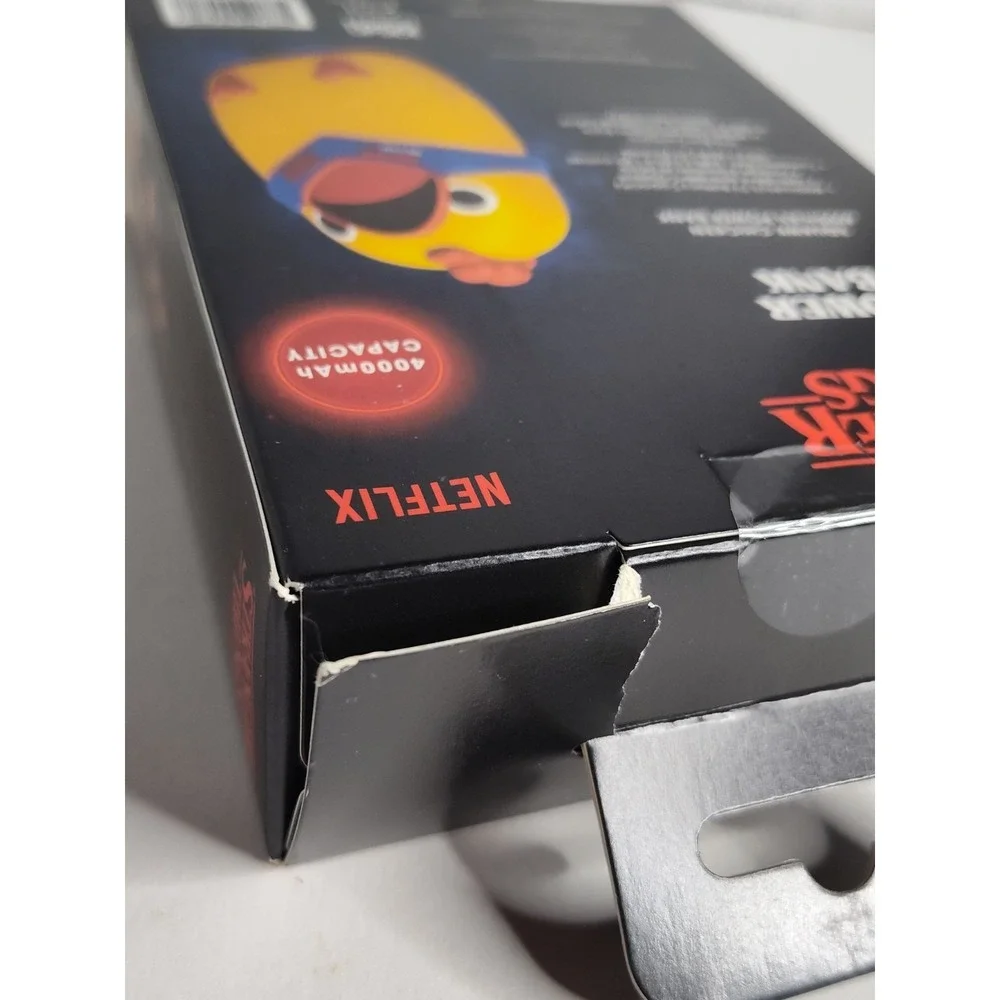 Stranger Things Squawk Chicken Power Bank BRAND NEW WITH BOX DAMAGE‎